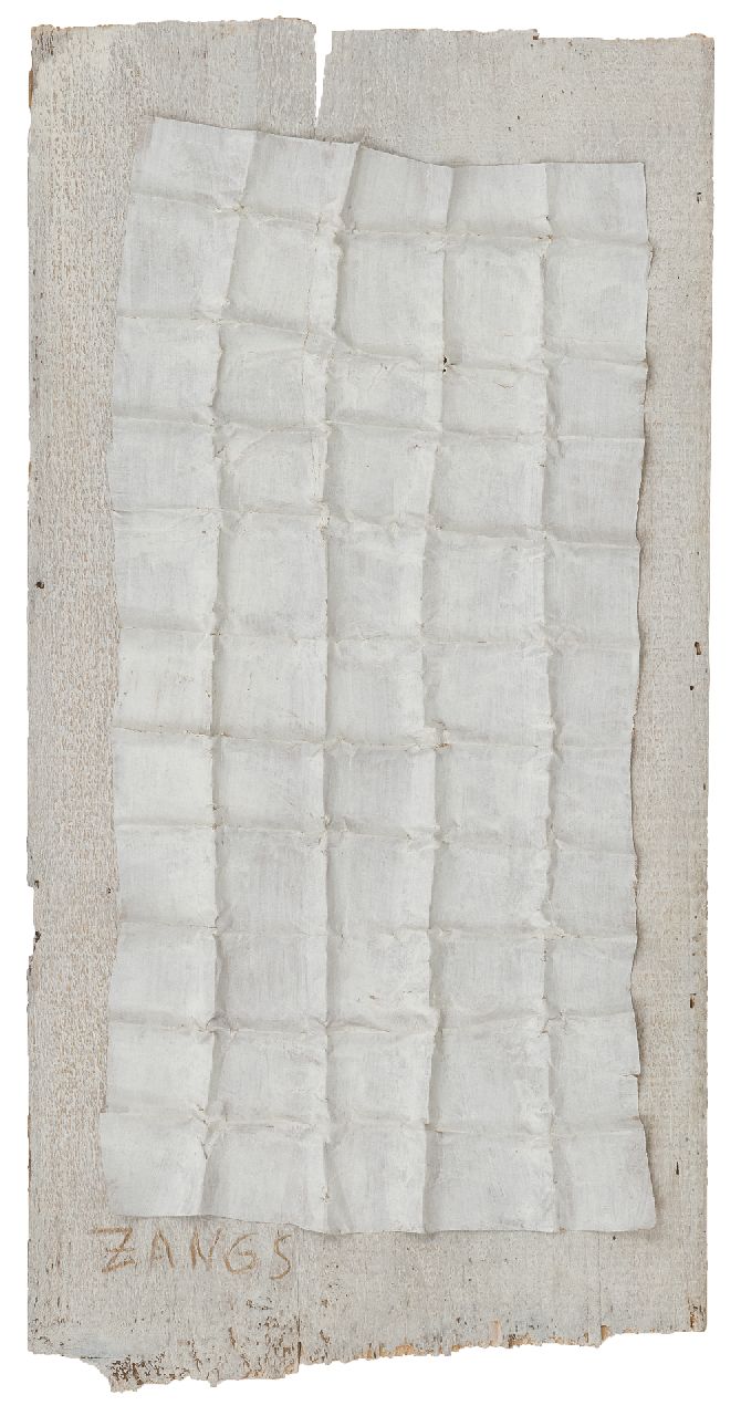 Herbert Zangs | Compositie, reliëf van papier en hout, 44,0 x 23,0 cm, gesigneerd l.o.