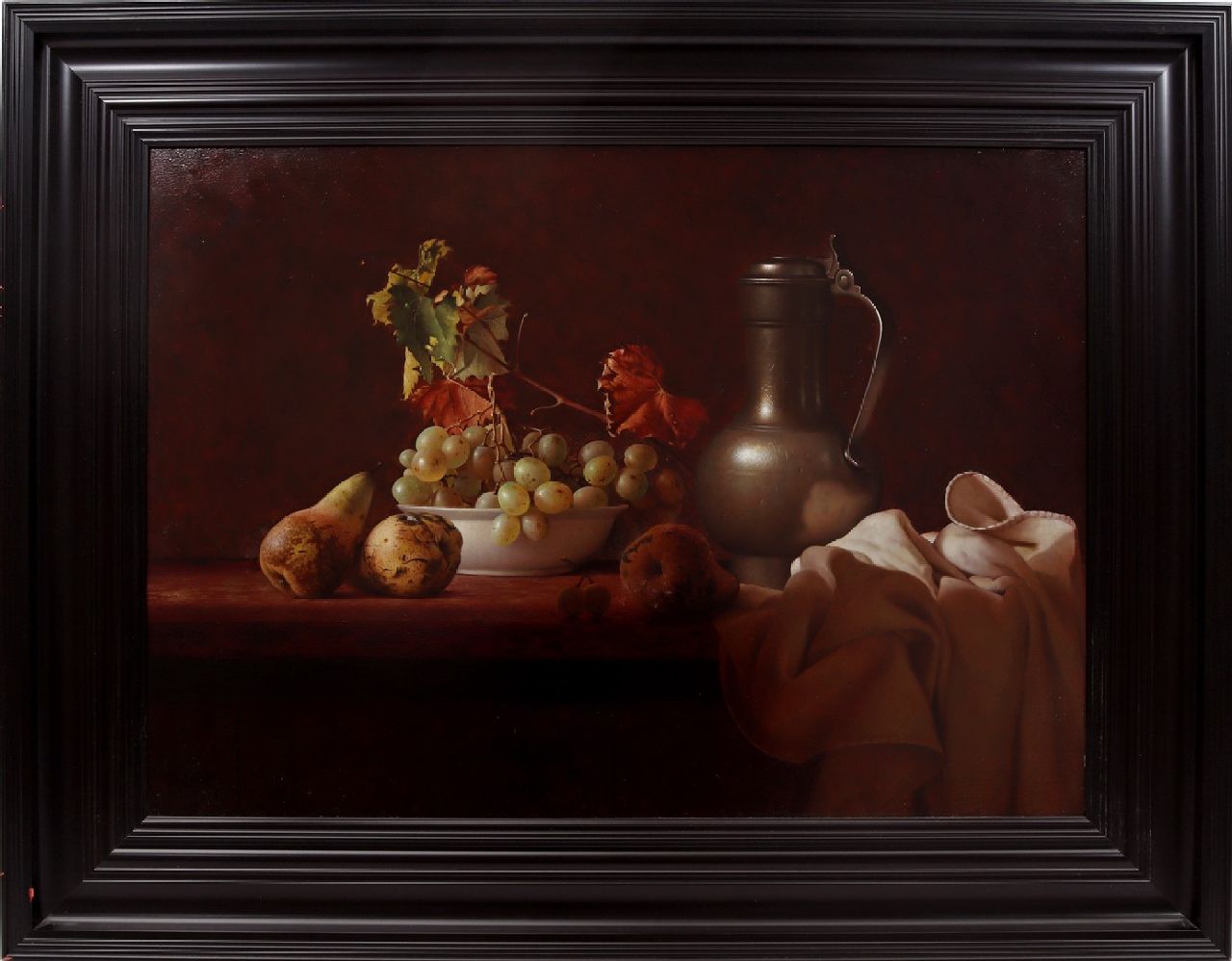Andreas Gyula Bubarnik | Stilleven van fruit en tinnen kan op een tafel, olieverf op paneel, 50,0 x 70,0 cm, gesigneerd l.o.