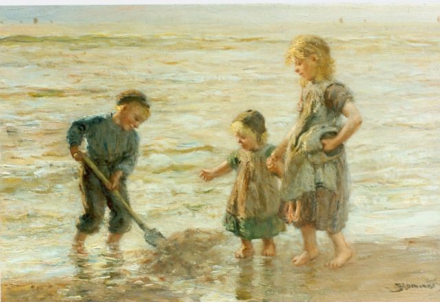 Blommers B.J.  | Children playing in the surf, oil on canvas 30.5 x 46.0 cm, signed l.l.