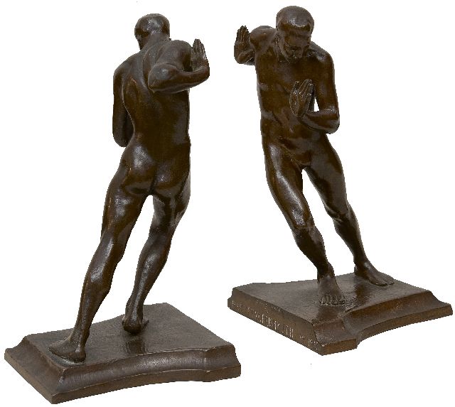 Frishmuth H.W.  | Pushing Men (bookends), bronze with a brown patina 19.7 x 11.0 cm, signed on the side of the base and dated 1912 on the base