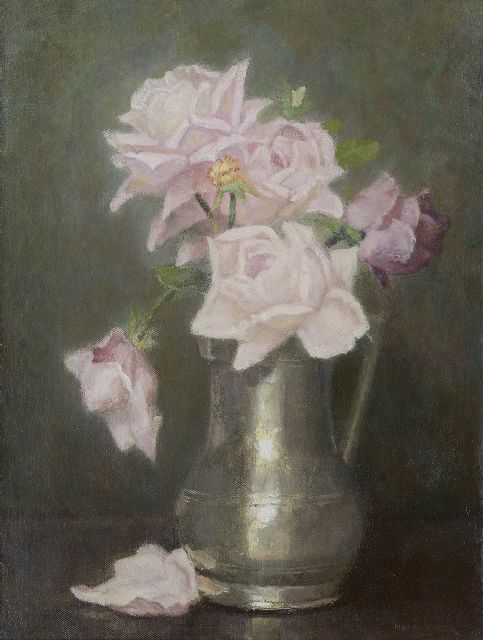 Wandscheer M.W.  | Roses in a pewter vase, oil on canvas 41.5 x 31.4 cm, signed l.r. and on the stretcher