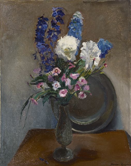 Harrie Kuijten | A vase with summer flowers, oil on canvas, 82.6 x 65.5 cm, signed l.r.