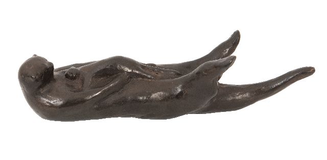 Hemert E. van | Otter with cub, bronze 8.0 x 26.5 cm, signed under the tail with monogram