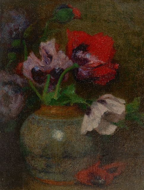 Marie Wandscheer | Poppies in a vase, oil on canvas, 32.5 x 25.2 cm, signed l.l.