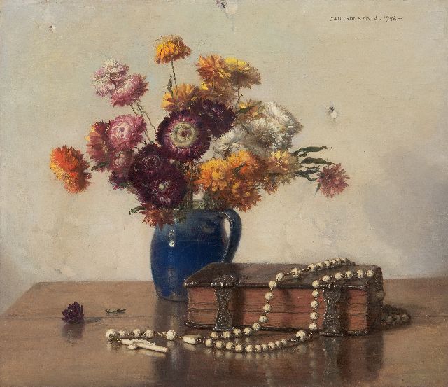 Jan Bogaerts | Still life with bible and a vase with straw flowers, oil on canvas, 35.5 x 40.5 cm, signed u.r. and dated 1942