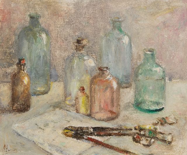 Surie J.  | Still life with bottles and painter's attributes, oil on canvas 50.3 x 60.0 cm, signed l.l.