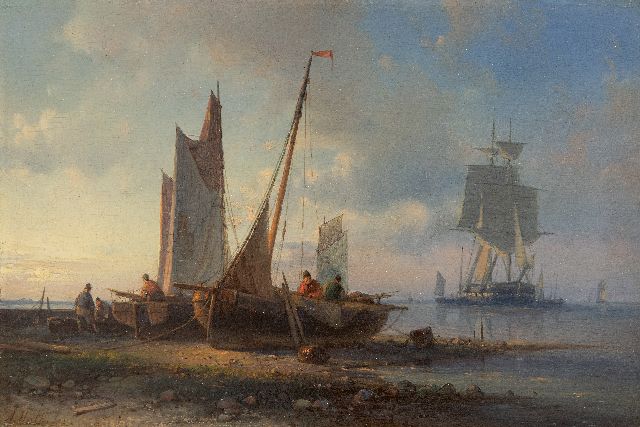 Abraham Hulk | Kustgezicht met voor anker liggend fregat en vissersscheepjes op het droge, olieverf op paneel, 16,4 x 24,4 cm, gesigneerd l.o.