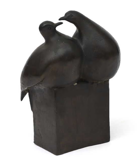 Hartog E. den | Twee duiven, brons 31,0 cm, gesigneerd met kunstenaarsstempel aan achterzijde en te dateren 1982