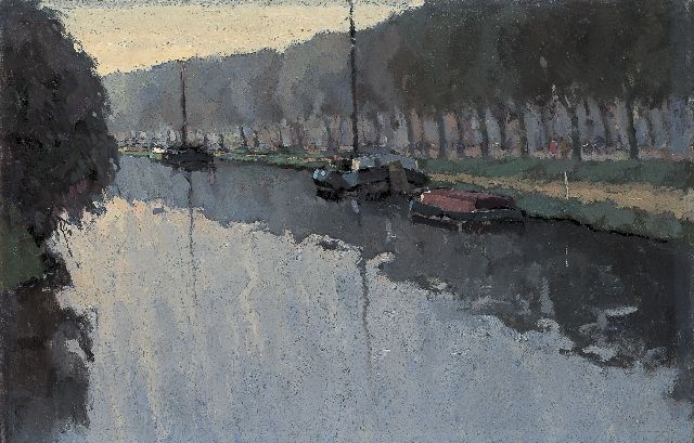 Hynckes R.  | The Drentse Hoofdvaart with moored boats, oil on canvas 64.7 x 100.7 cm, painted circa 1915