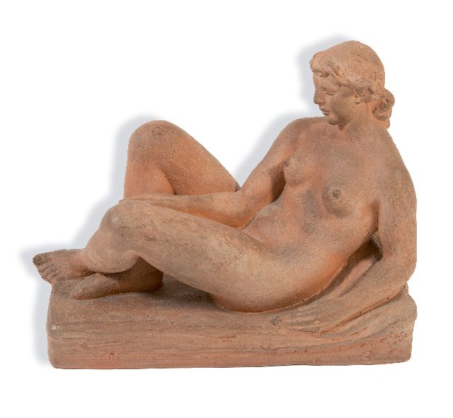 Onbekend 20e eeuw  | Female nude lying down, terra cotta 19.0 x 23.3 cm, signed with initials D - S on base and made '49